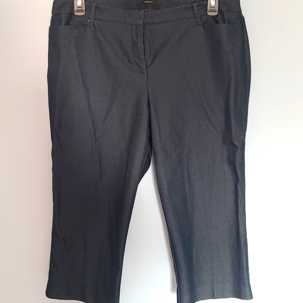 Women's Attention Modern Fit Crop Dress Pant